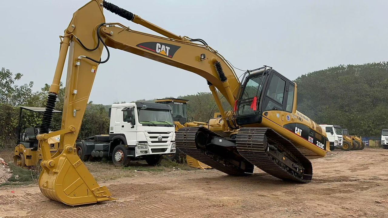 CATERPILLAR 320C - Máy xúc bánh xích: hình 1 CATERPILLAR 320C - Máy xúc bánh xích: hình 1