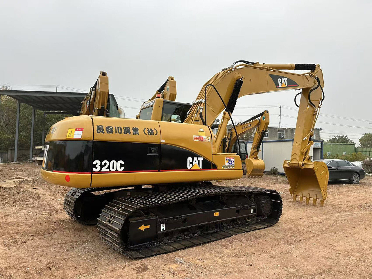 CATERPILLAR 320C - Máy xúc bánh xích: hình 2 CATERPILLAR 320C - Máy xúc bánh xích: hình 2