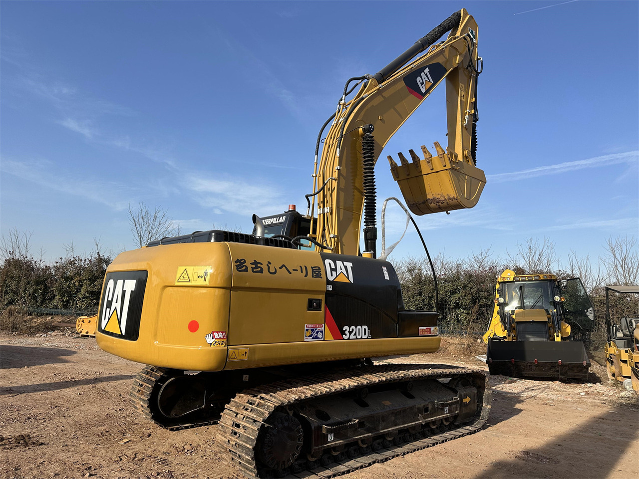 CATERPILLAR 320D - Máy xúc bánh xích: hình 3 CATERPILLAR 320D - Máy xúc bánh xích: hình 3