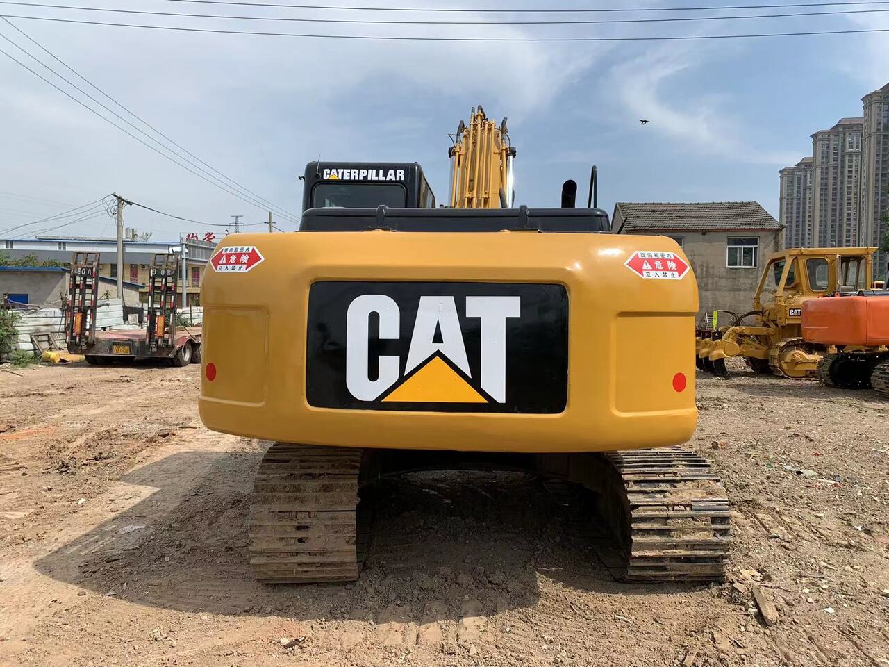 CATERPILLAR 320DL - Máy xúc bánh xích: hình 5 CATERPILLAR 320DL - Máy xúc bánh xích: hình 5
