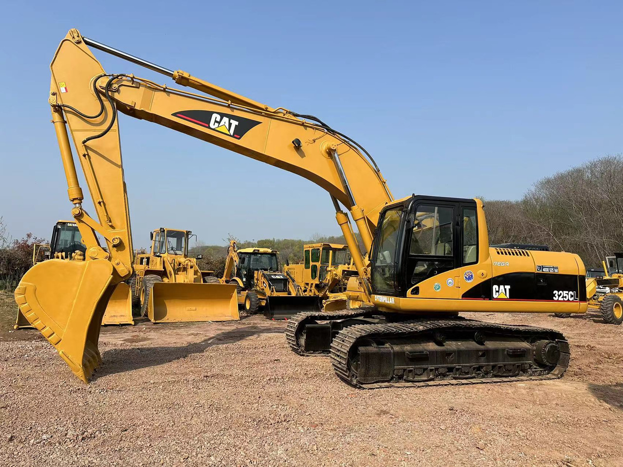 CATERPILLAR 325C - Máy xúc bánh xích: hình 1 CATERPILLAR 325C - Máy xúc bánh xích: hình 1