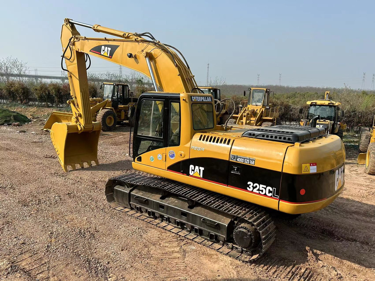 CATERPILLAR 325C - Máy xúc bánh xích: hình 5 CATERPILLAR 325C - Máy xúc bánh xích: hình 5