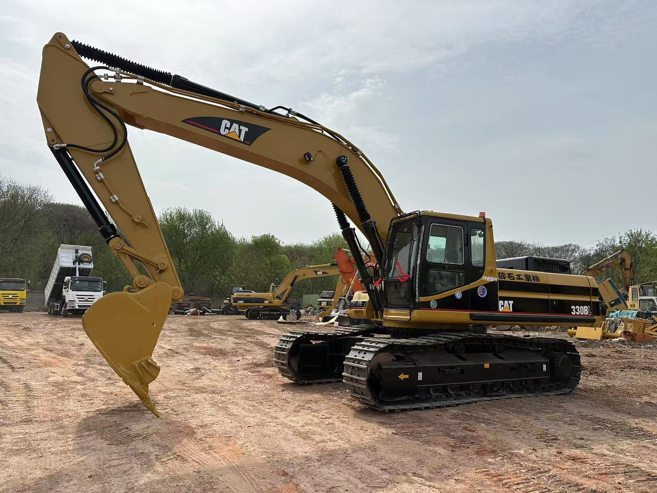 CATERPILLAR 330BL - Máy xúc: hình 4 CATERPILLAR 330BL - Máy xúc: hình 4