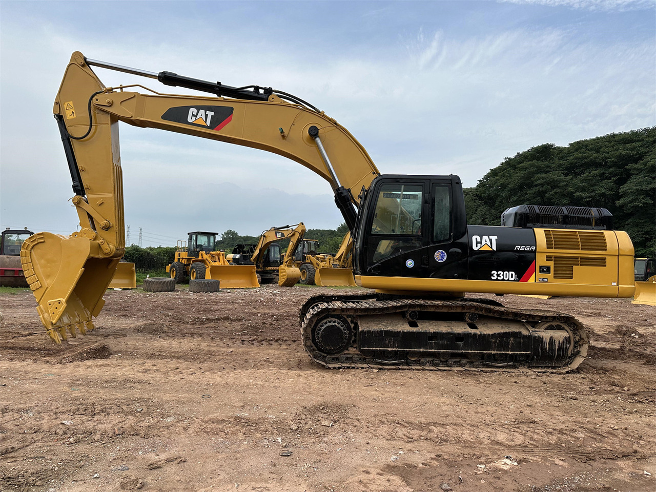 CATERPILLAR 330D - Máy xúc bánh xích: hình 3 CATERPILLAR 330D - Máy xúc bánh xích: hình 3