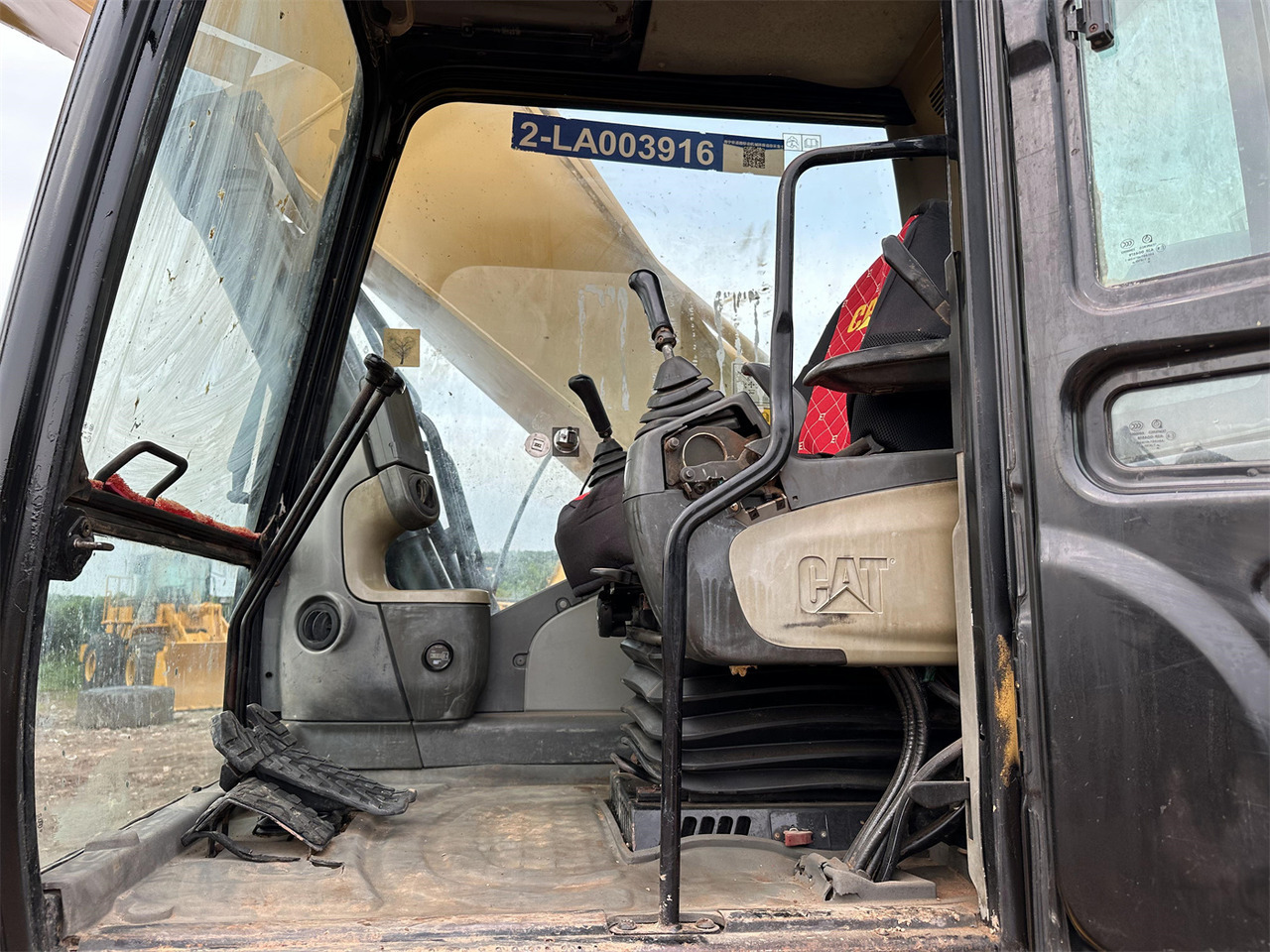 Máy xúc bánh xích CATERPILLAR 330D: hình 9
