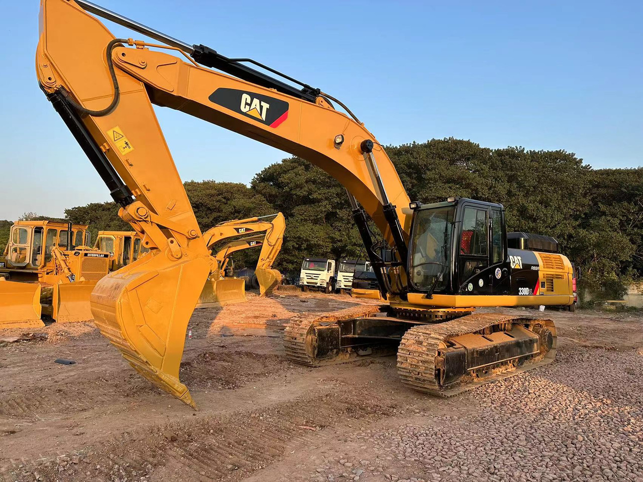 CATERPILLAR 330D - Máy xúc bánh xích: hình 2 CATERPILLAR 330D - Máy xúc bánh xích: hình 2
