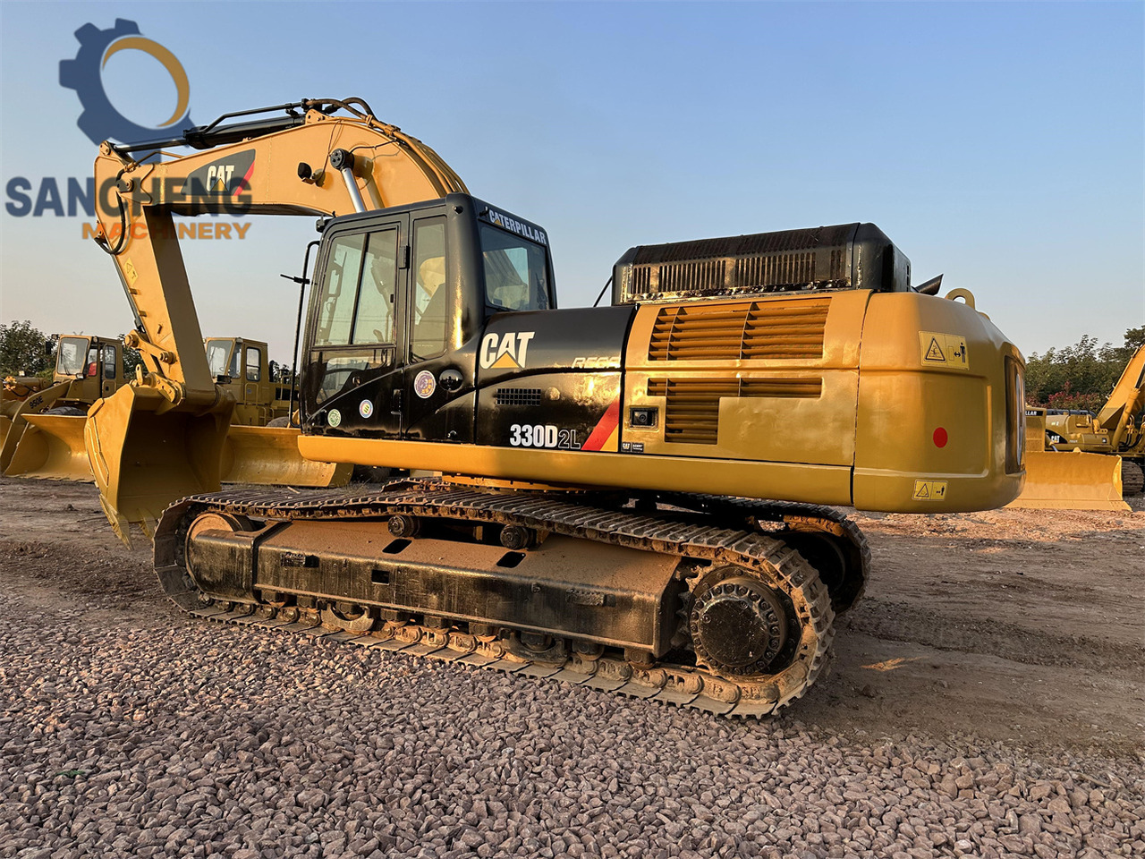 CATERPILLAR 330D2L - Máy xúc bánh xích: hình 4 CATERPILLAR 330D2L - Máy xúc bánh xích: hình 4