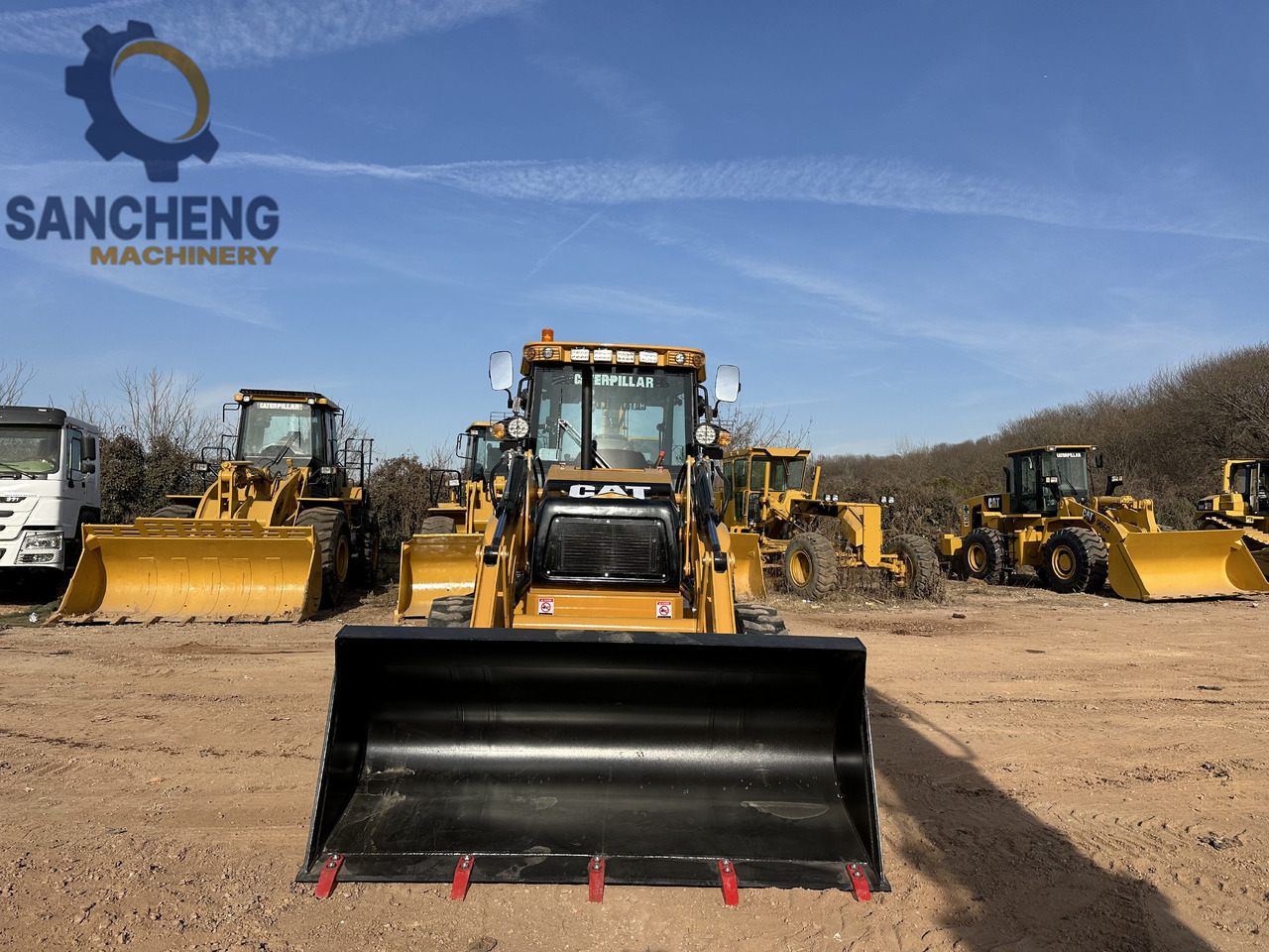 CATERPILLAR 420F2 - Máy xúc trước múc sau: hình 5 CATERPILLAR 420F2 - Máy xúc trước múc sau: hình 5