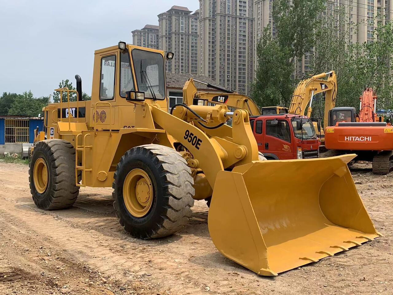 CATERPILLAR 950E - Máy xúc lật bánh lốp: hình 5 CATERPILLAR 950E - Máy xúc lật bánh lốp: hình 5