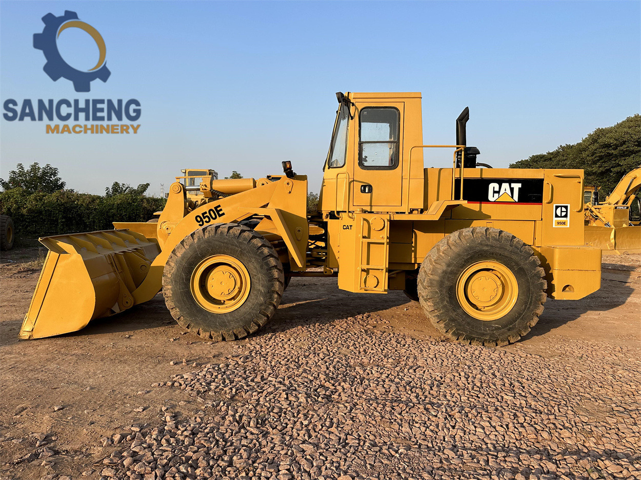 CATERPILLAR 950E - Máy xúc lật bánh lốp: hình 5 CATERPILLAR 950E - Máy xúc lật bánh lốp: hình 5