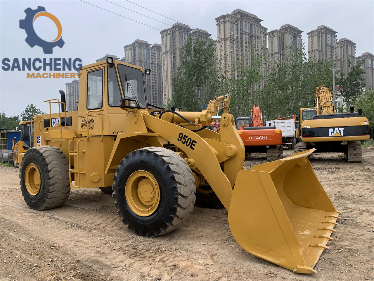 CATERPILLAR 950E - Máy xúc lật bánh lốp: hình 1 CATERPILLAR 950E - Máy xúc lật bánh lốp: hình 1