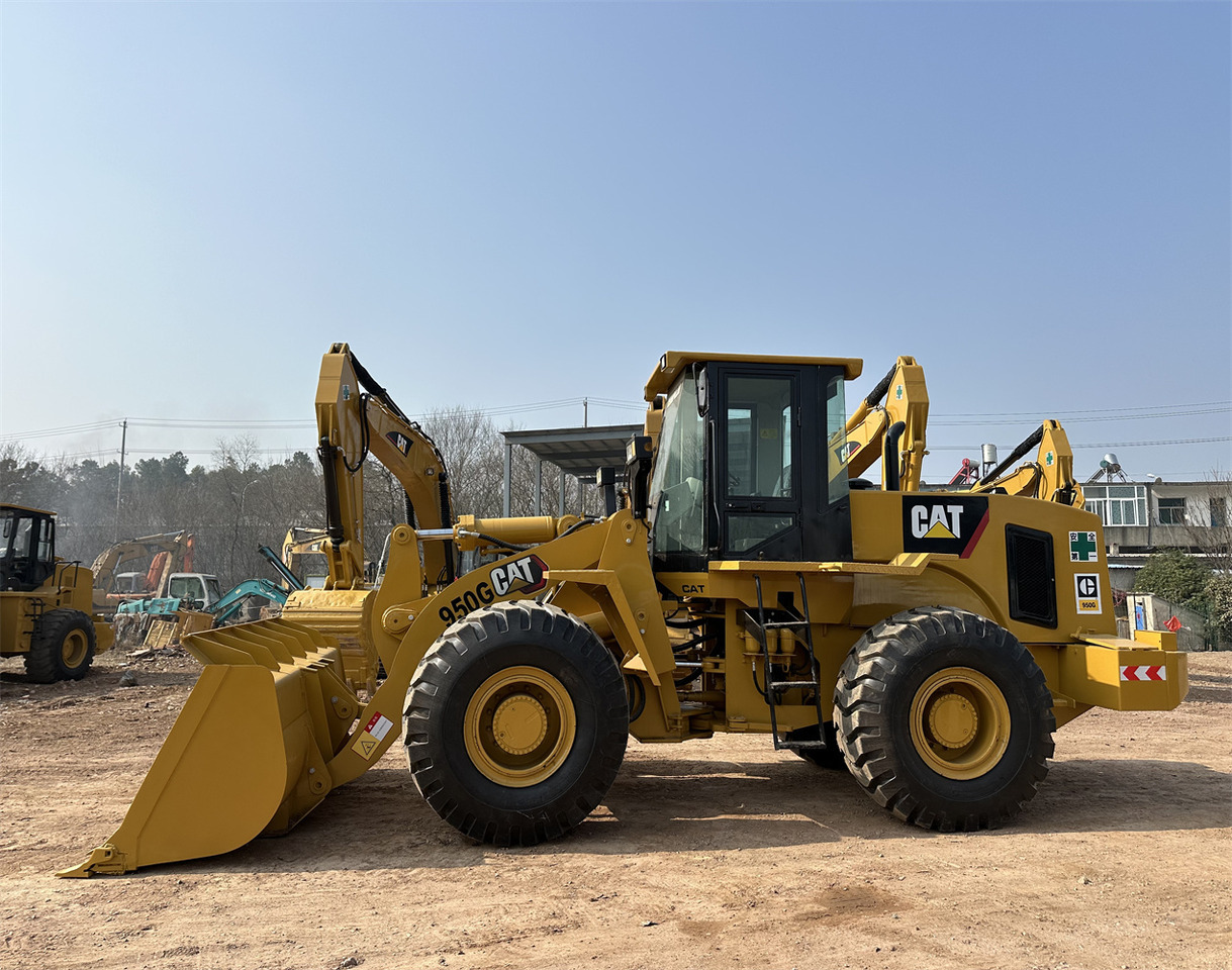 CATERPILLAR 950G - Máy xúc lật bánh lốp: hình 4 CATERPILLAR 950G - Máy xúc lật bánh lốp: hình 4