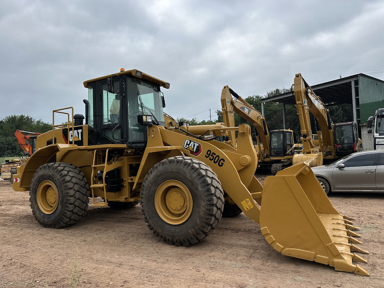 CATERPILLAR 950G - Máy xúc lật bánh lốp: hình 2 CATERPILLAR 950G - Máy xúc lật bánh lốp: hình 2
