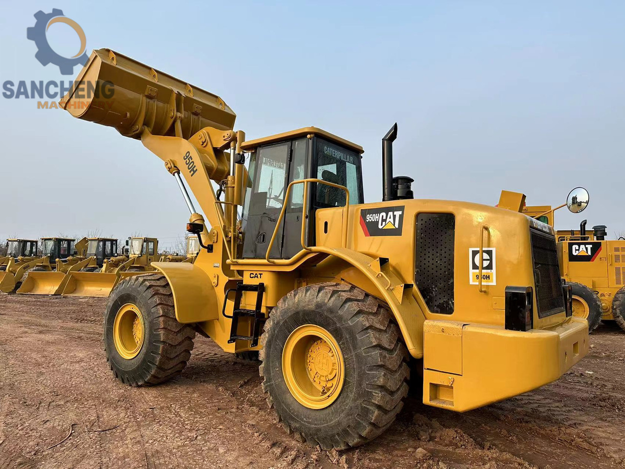 CATERPILLAR 950H - Máy xúc lật bánh lốp: hình 3 CATERPILLAR 950H - Máy xúc lật bánh lốp: hình 3