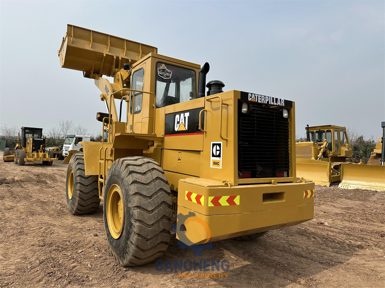 CATERPILLAR 966C - Máy xúc lật bánh lốp: hình 5 CATERPILLAR 966C - Máy xúc lật bánh lốp: hình 5
