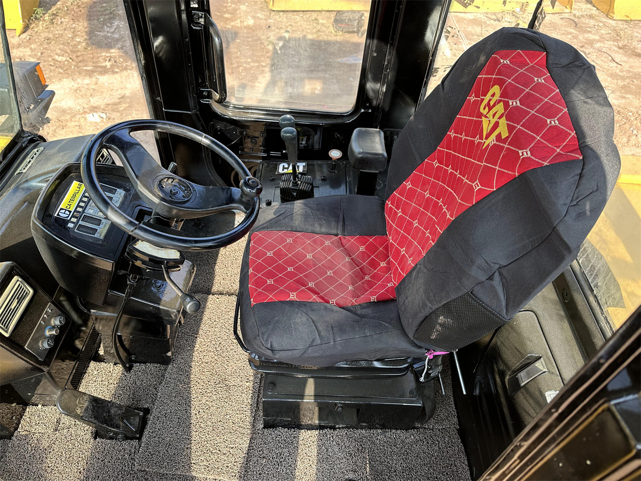 Máy xúc lật bánh lốp CATERPILLAR 966G: hình 8 Máy xúc lật bánh lốp CATERPILLAR 966G: hình 8