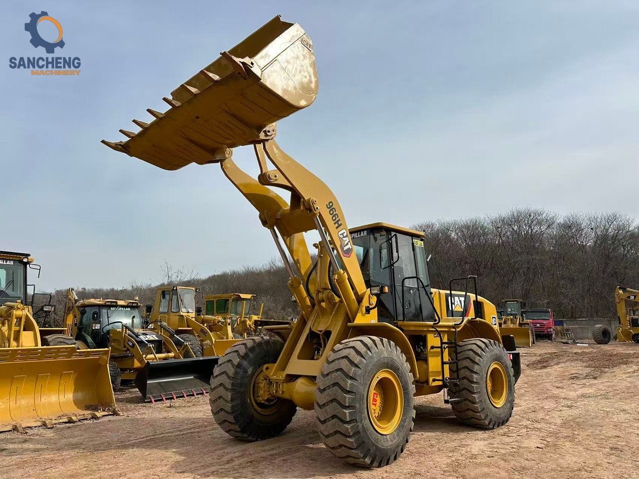 CATERPILLAR 966H - Máy xúc lật bánh lốp: hình 2 CATERPILLAR 966H - Máy xúc lật bánh lốp: hình 2