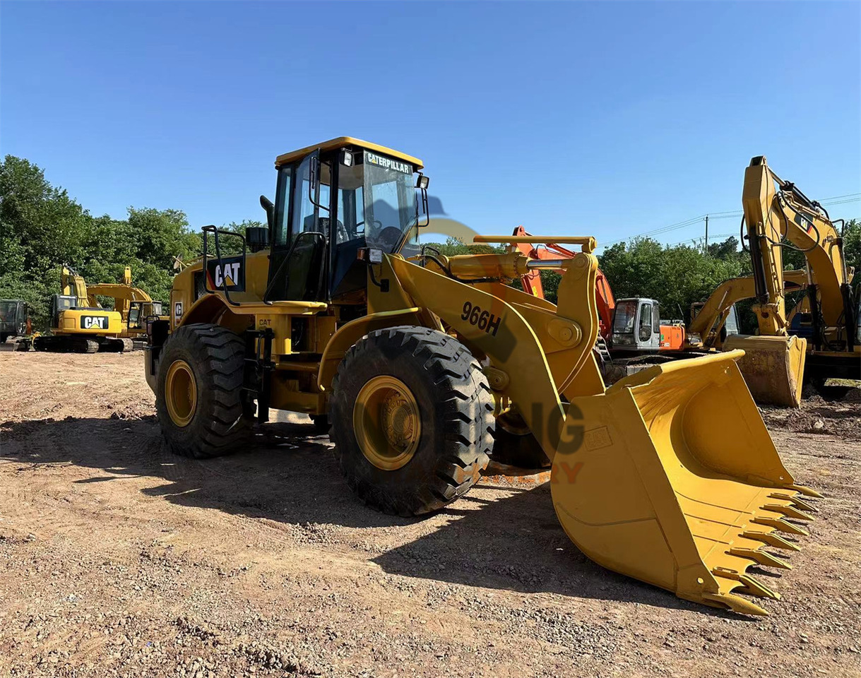 CATERPILLAR 966H - Máy xúc lật bánh lốp: hình 1 CATERPILLAR 966H - Máy xúc lật bánh lốp: hình 1