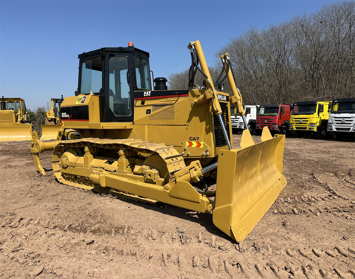 CATERPILLAR D6G - Máy xúc: hình 1 CATERPILLAR D6G - Máy xúc: hình 1