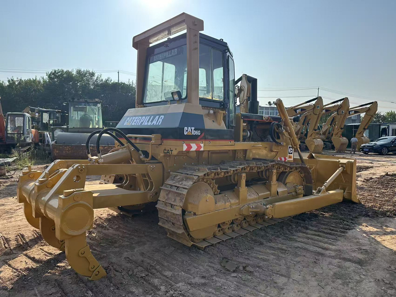 CATERPILLAR D6G - Máy ủi: hình 5 CATERPILLAR D6G - Máy ủi: hình 5