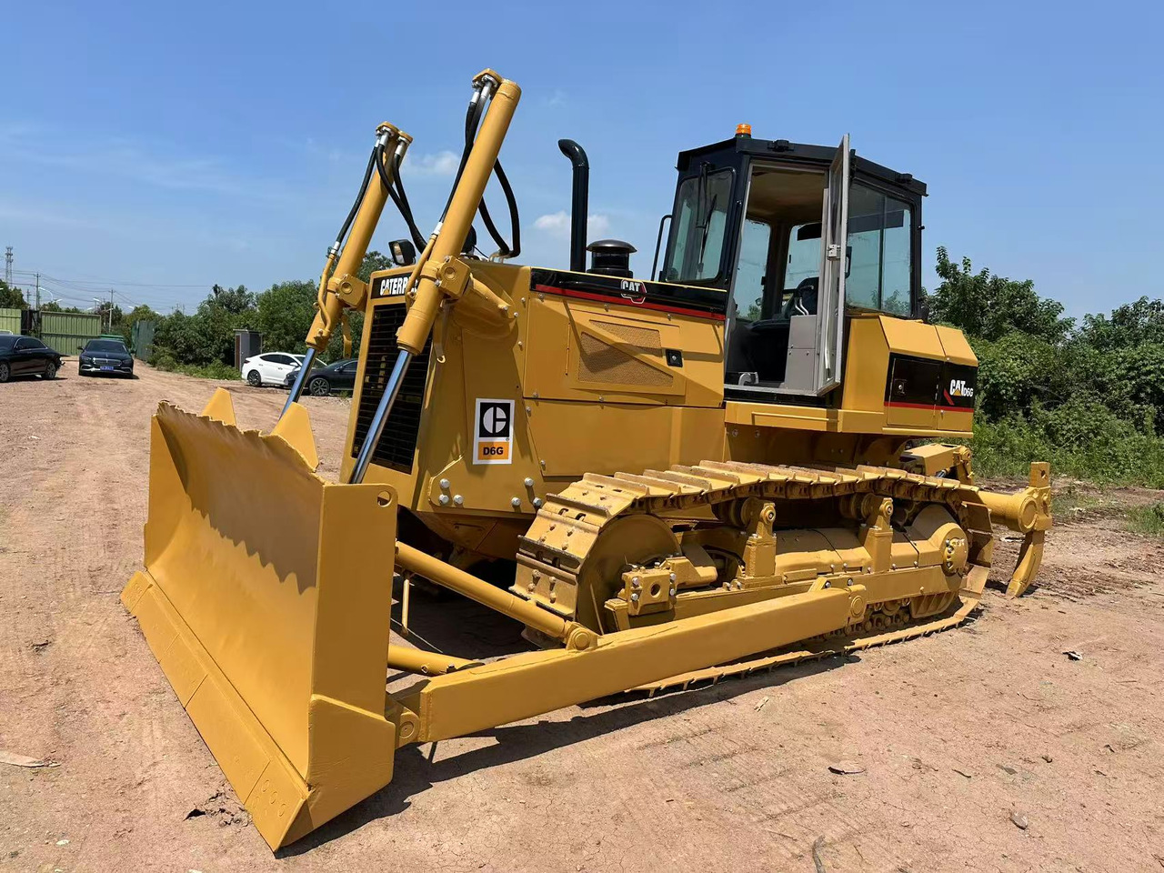 CATERPILLAR D6G - Máy ủi: hình 1 CATERPILLAR D6G - Máy ủi: hình 1