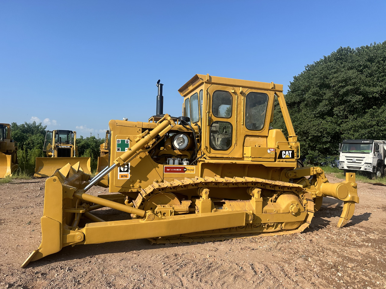 CATERPILLAR D7G - Máy ủi: hình 3 CATERPILLAR D7G - Máy ủi: hình 3