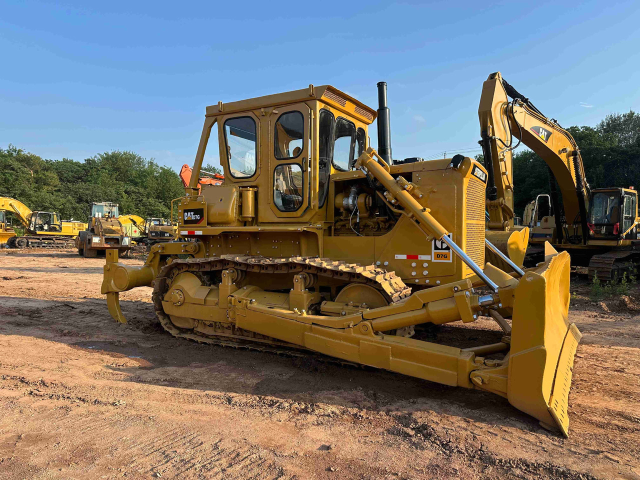 CATERPILLAR D7G - Máy ủi: hình 1 CATERPILLAR D7G - Máy ủi: hình 1