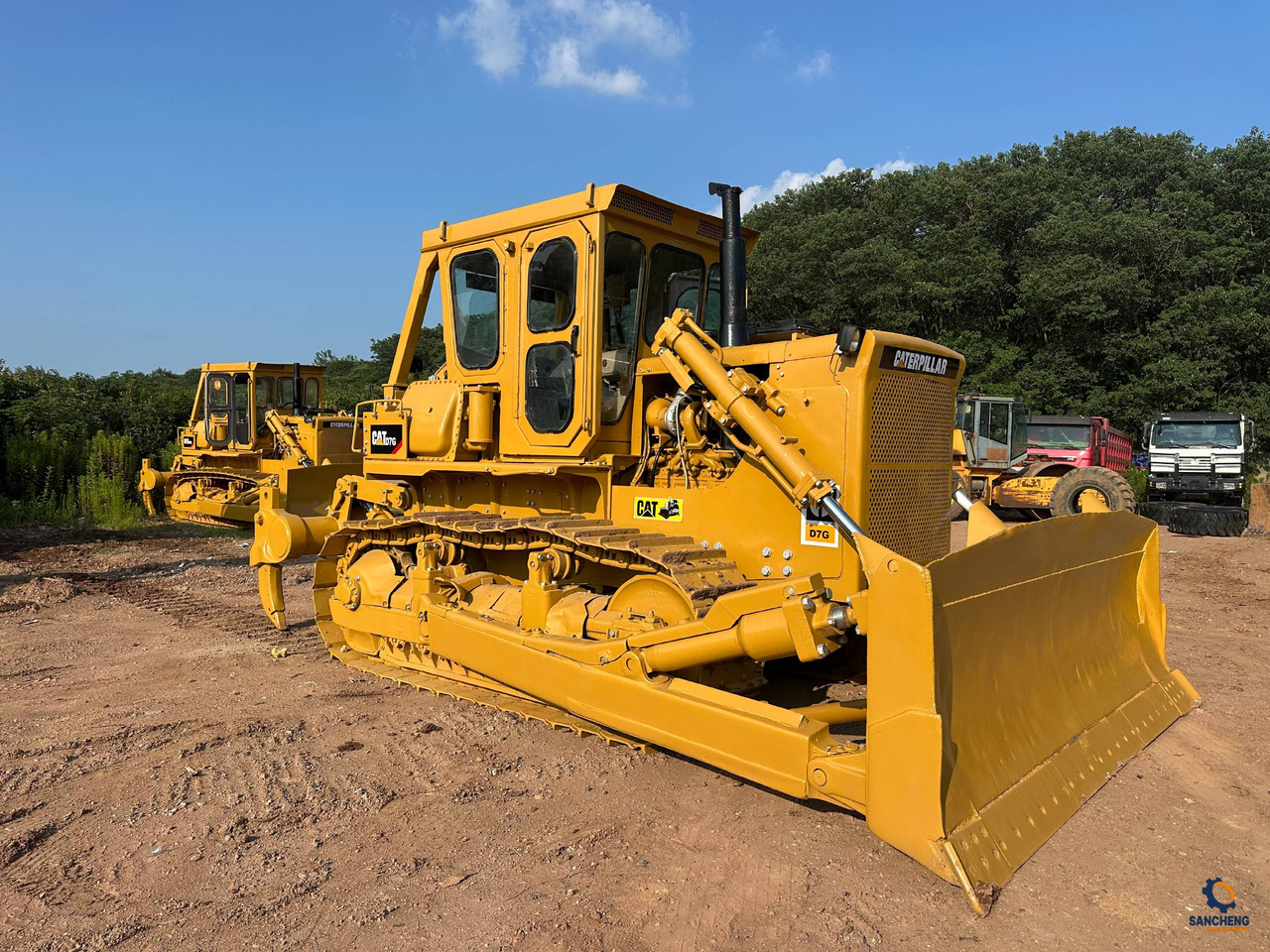 CATERPILLAR D7G - Máy ủi: hình 4 CATERPILLAR D7G - Máy ủi: hình 4