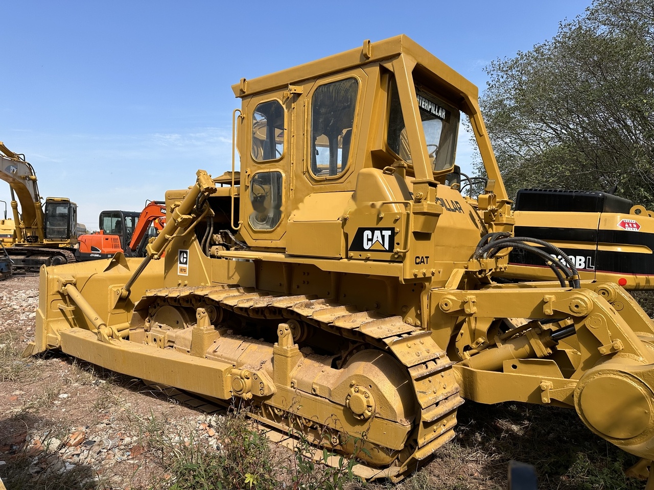 CATERPILLAR D7G - Máy ủi: hình 3 CATERPILLAR D7G - Máy ủi: hình 3