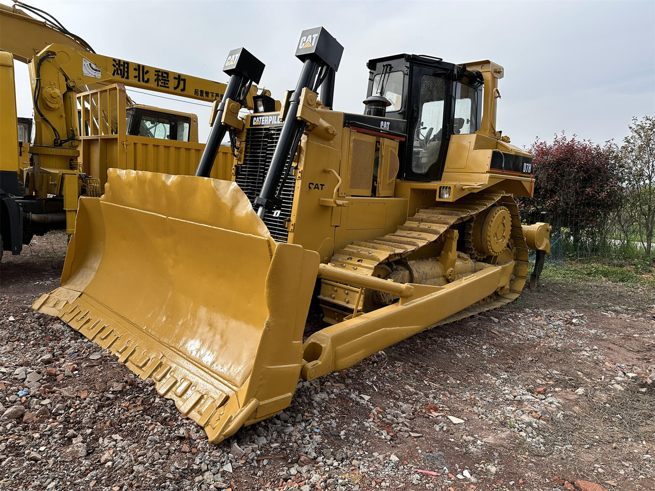 CATERPILLAR D7H - Máy ủi: hình 3 CATERPILLAR D7H - Máy ủi: hình 3
