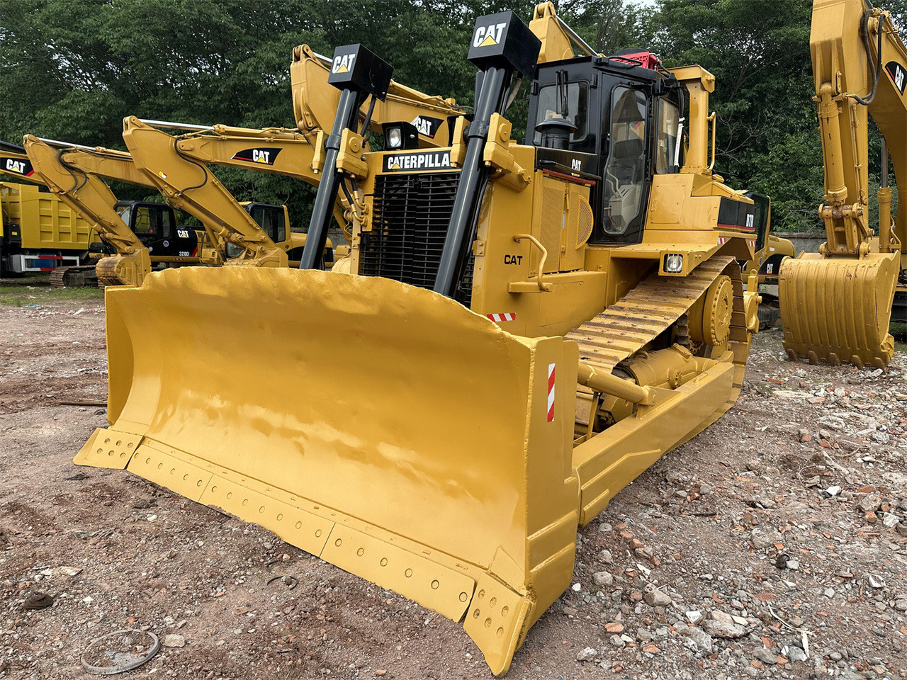 CATERPILLAR D7R - Máy ủi: hình 4 CATERPILLAR D7R - Máy ủi: hình 4