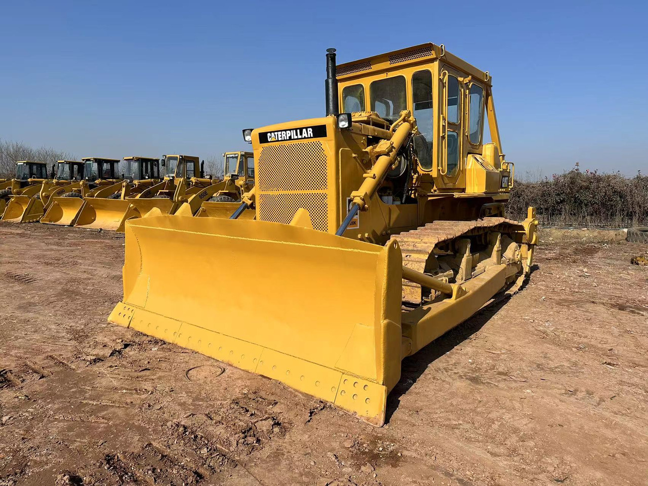 CATERPILLAR D8K - Máy ủi: hình 5 CATERPILLAR D8K - Máy ủi: hình 5