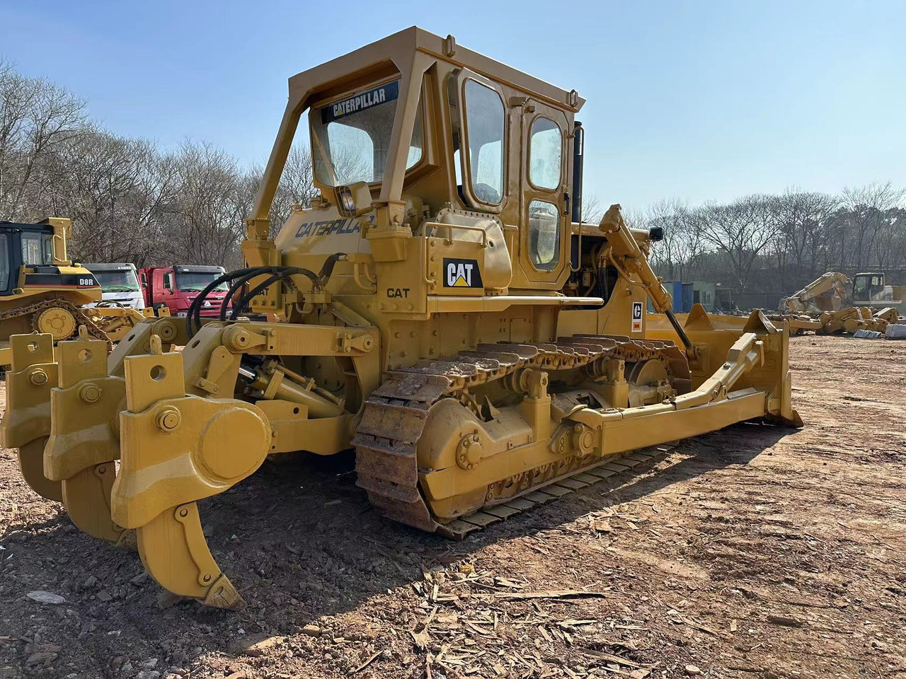 CATERPILLAR D8K - Máy ủi: hình 2 CATERPILLAR D8K - Máy ủi: hình 2