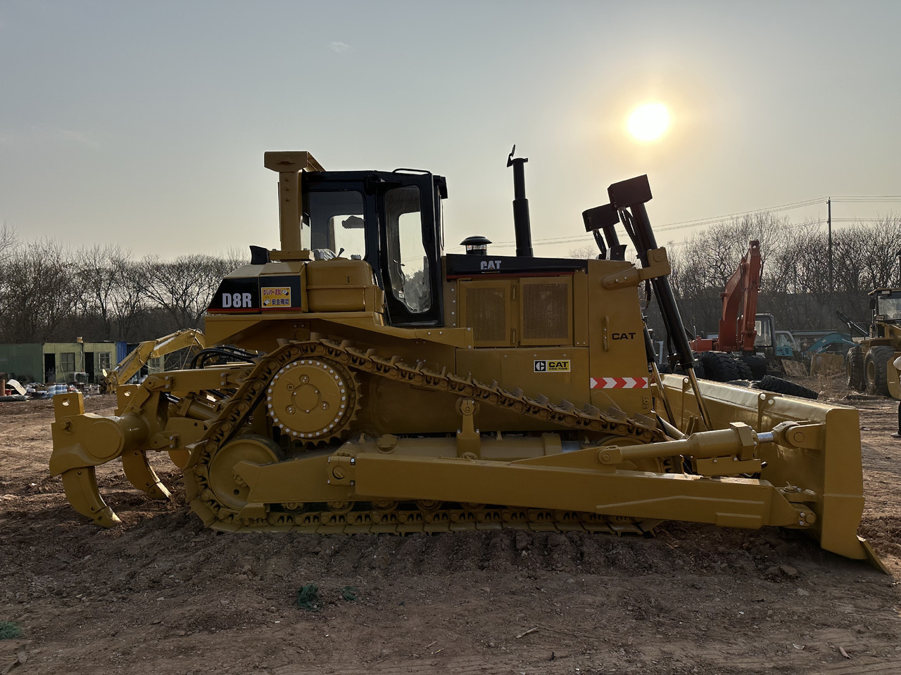 CATERPILLAR D8R Bulldozer - Máy ủi: hình 2 CATERPILLAR D8R Bulldozer - Máy ủi: hình 2