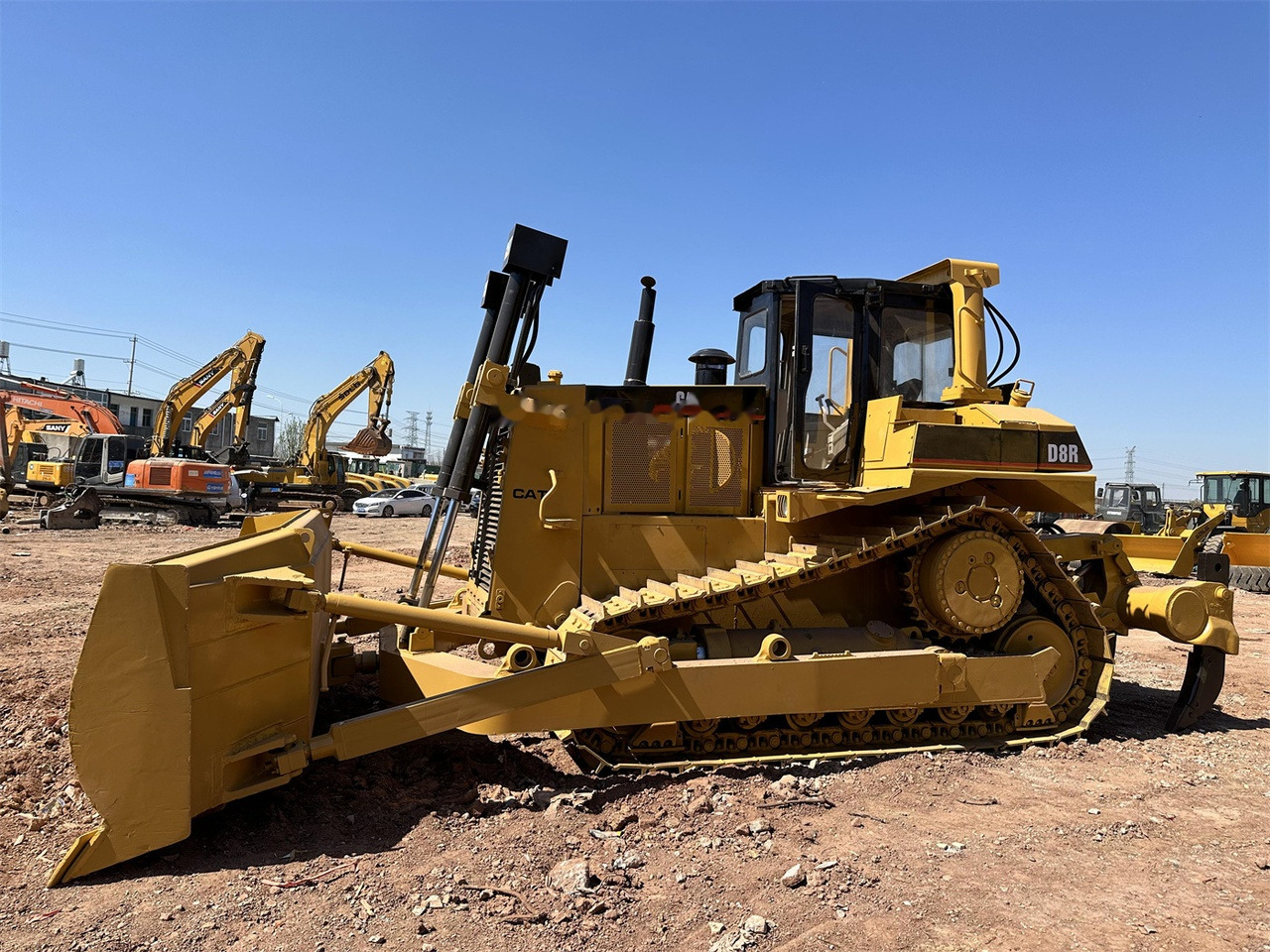 CATERPILLAR D8R - Máy ủi: hình 5 CATERPILLAR D8R - Máy ủi: hình 5