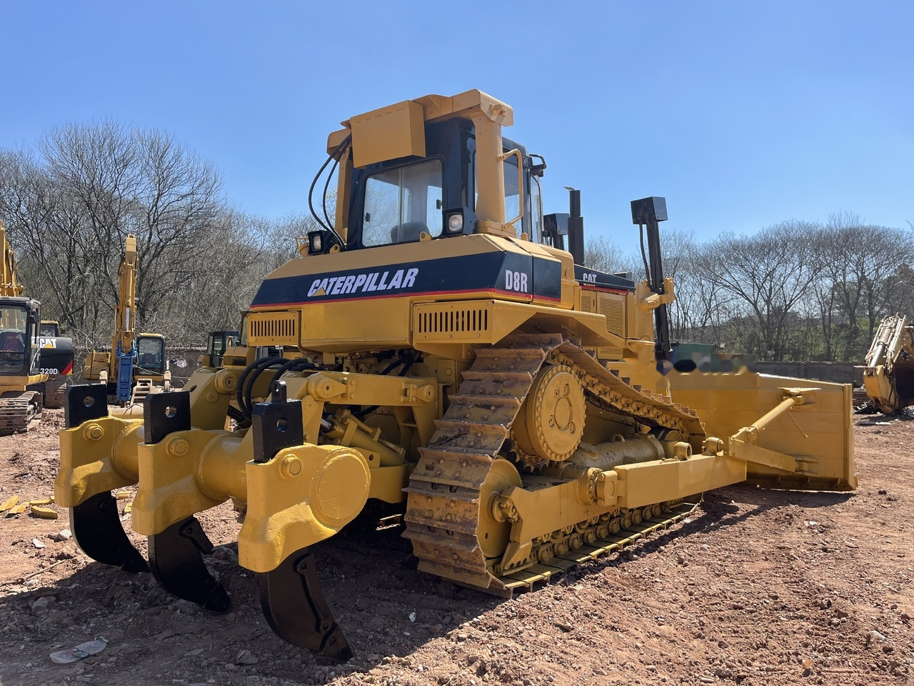 CATERPILLAR D8R - Máy ủi: hình 1 CATERPILLAR D8R - Máy ủi: hình 1