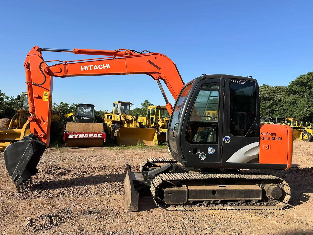 HITACHI ZAXIS ZX70 - Máy xúc mini: hình 2 HITACHI ZAXIS ZX70 - Máy xúc mini: hình 2