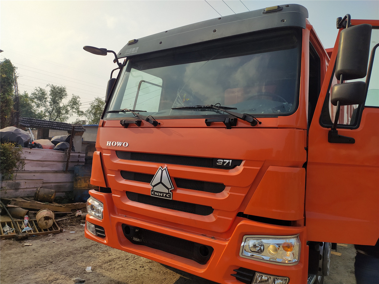 HOWO 371hp - Xe ben: hình 2 HOWO 371hp - Xe ben: hình 2