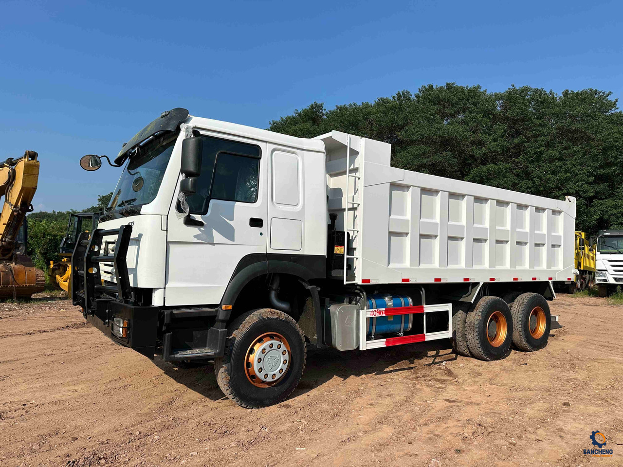HOWO 400 - Xe ben: hình 4 HOWO 400 - Xe ben: hình 4