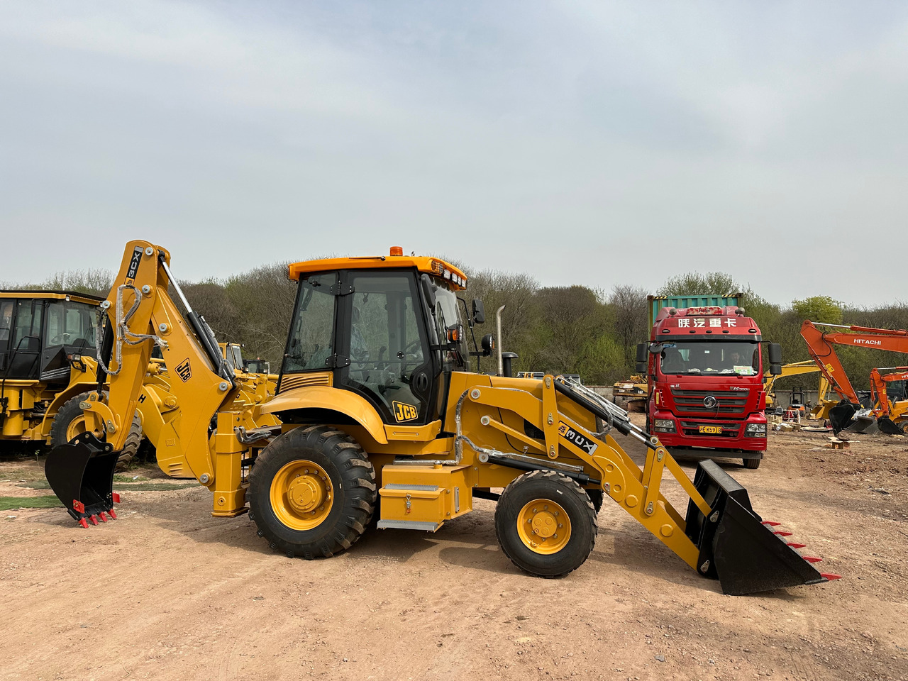 JCB 3CX - Máy xúc trước múc sau: hình 1 JCB 3CX - Máy xúc trước múc sau: hình 1