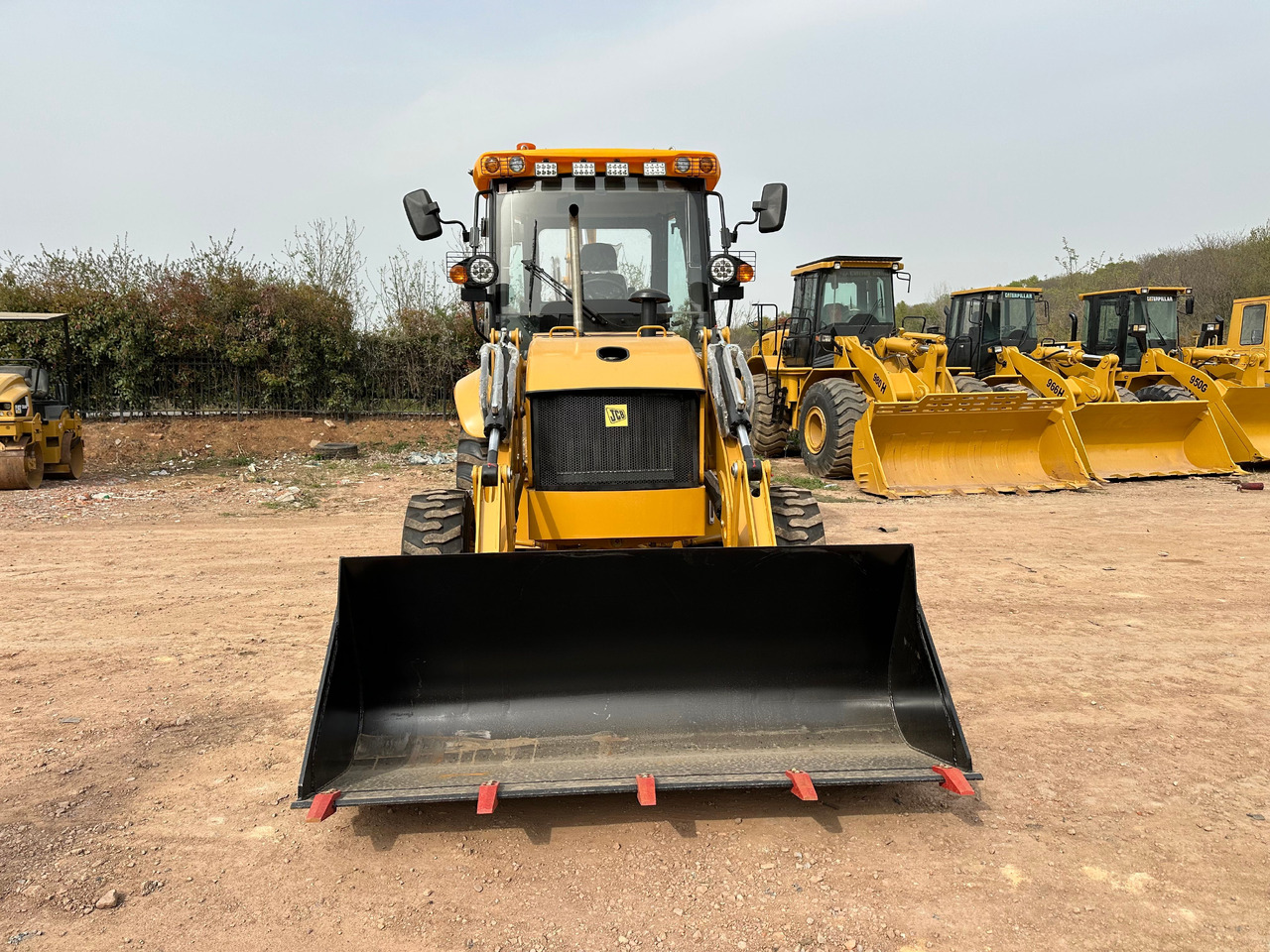 JCB 3CX - Máy xúc trước múc sau: hình 5 JCB 3CX - Máy xúc trước múc sau: hình 5