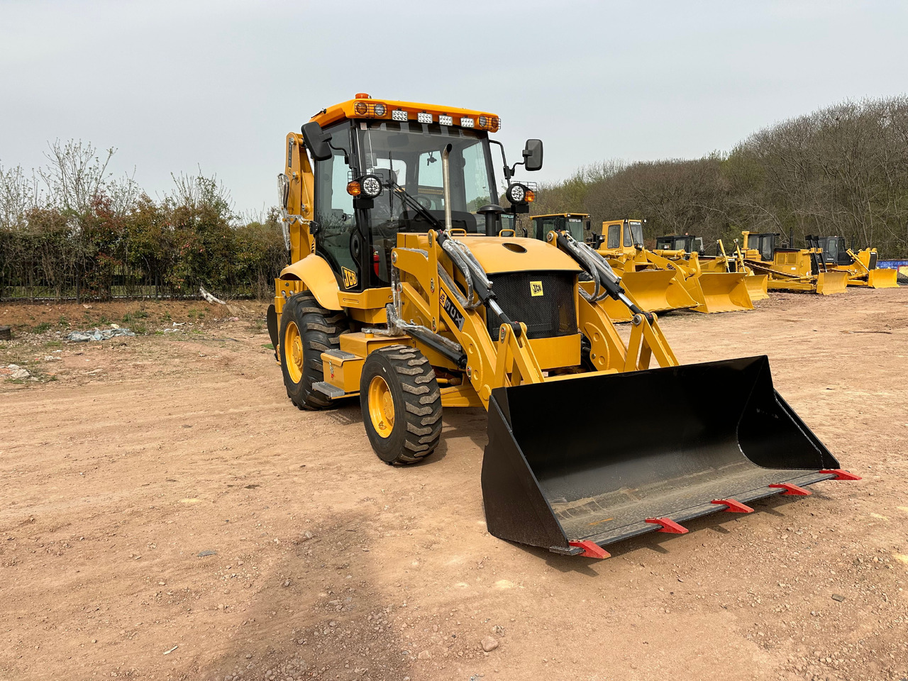 JCB 3CX - Máy xúc trước múc sau: hình 3 JCB 3CX - Máy xúc trước múc sau: hình 3