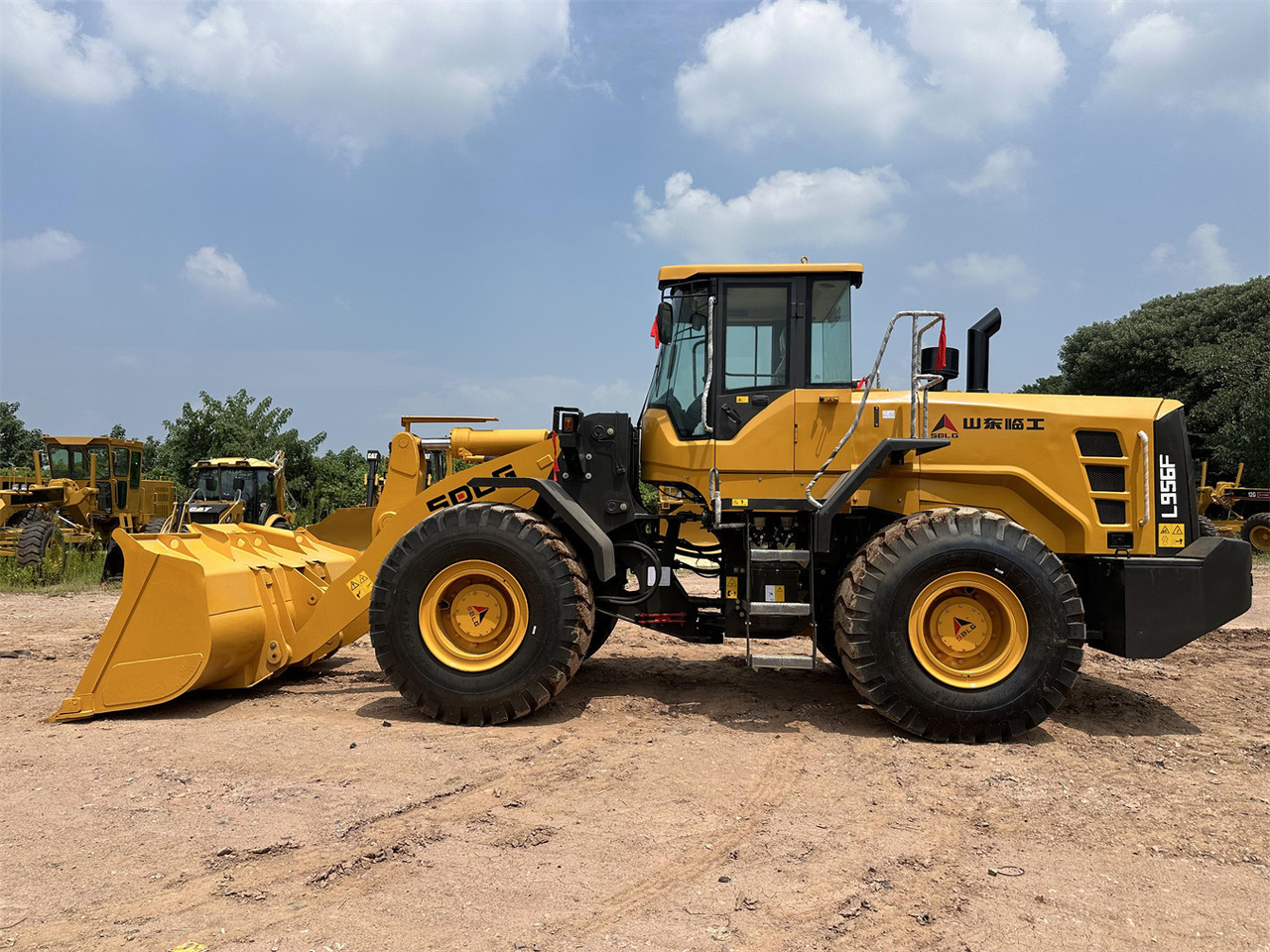 SDLG L956F wheel loader - Máy xúc lật bánh lốp: hình 1 SDLG L956F wheel loader - Máy xúc lật bánh lốp: hình 1