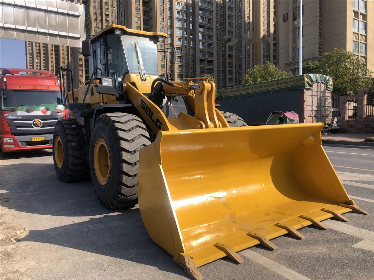 SDLG LG956L - Máy xúc lật bánh lốp: hình 4 SDLG LG956L - Máy xúc lật bánh lốp: hình 4