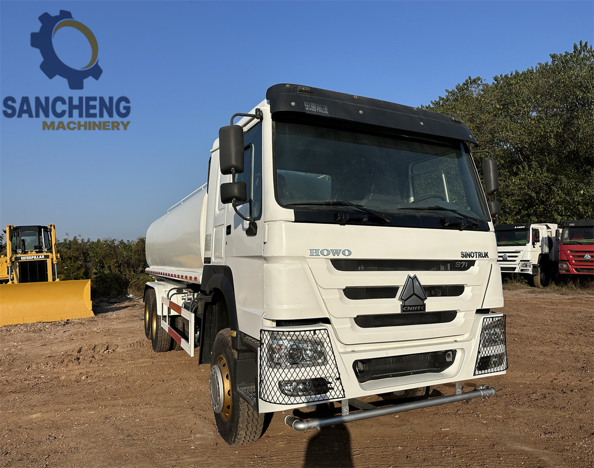 SINOTRUK HOWO 370HP 6x4 Water Tank Truck - Xe bồn: hình 2 SINOTRUK HOWO 370HP 6x4 Water Tank Truck - Xe bồn: hình 2