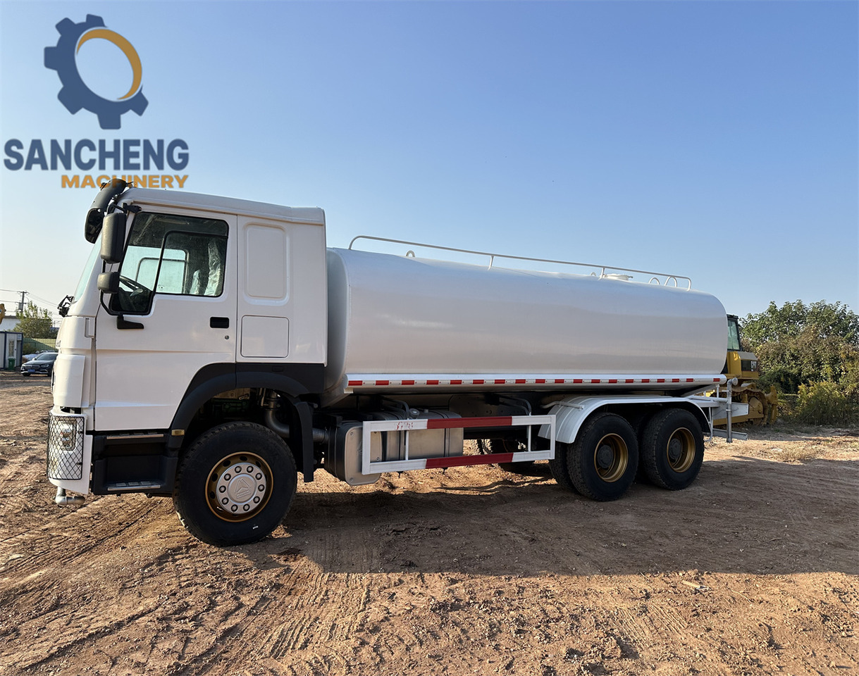SINOTRUK HOWO 371 6x4 Water Tanker Truck - Xe bồn: hình 4 SINOTRUK HOWO 371 6x4 Water Tanker Truck - Xe bồn: hình 4