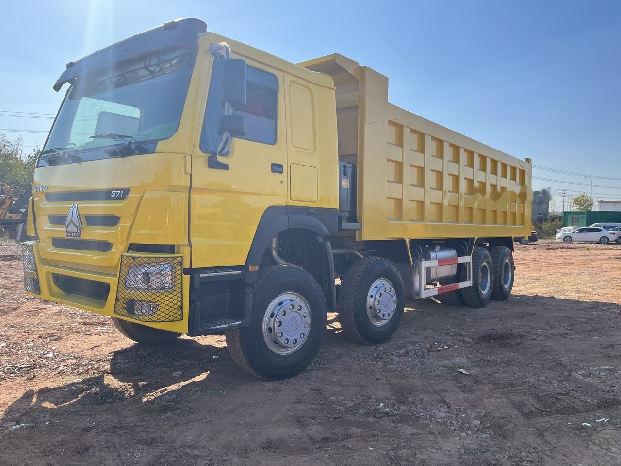 SINOTRUK HOWO 371 Dump Truck 8x4 - Xe ben: hình 5 SINOTRUK HOWO 371 Dump Truck 8x4 - Xe ben: hình 5