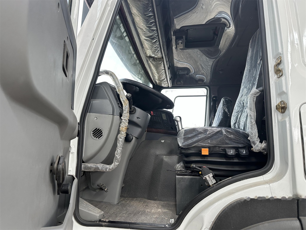 SINOTRUK HOWO 371 Dump Truck - Xe ben: hình 5 SINOTRUK HOWO 371 Dump Truck - Xe ben: hình 5