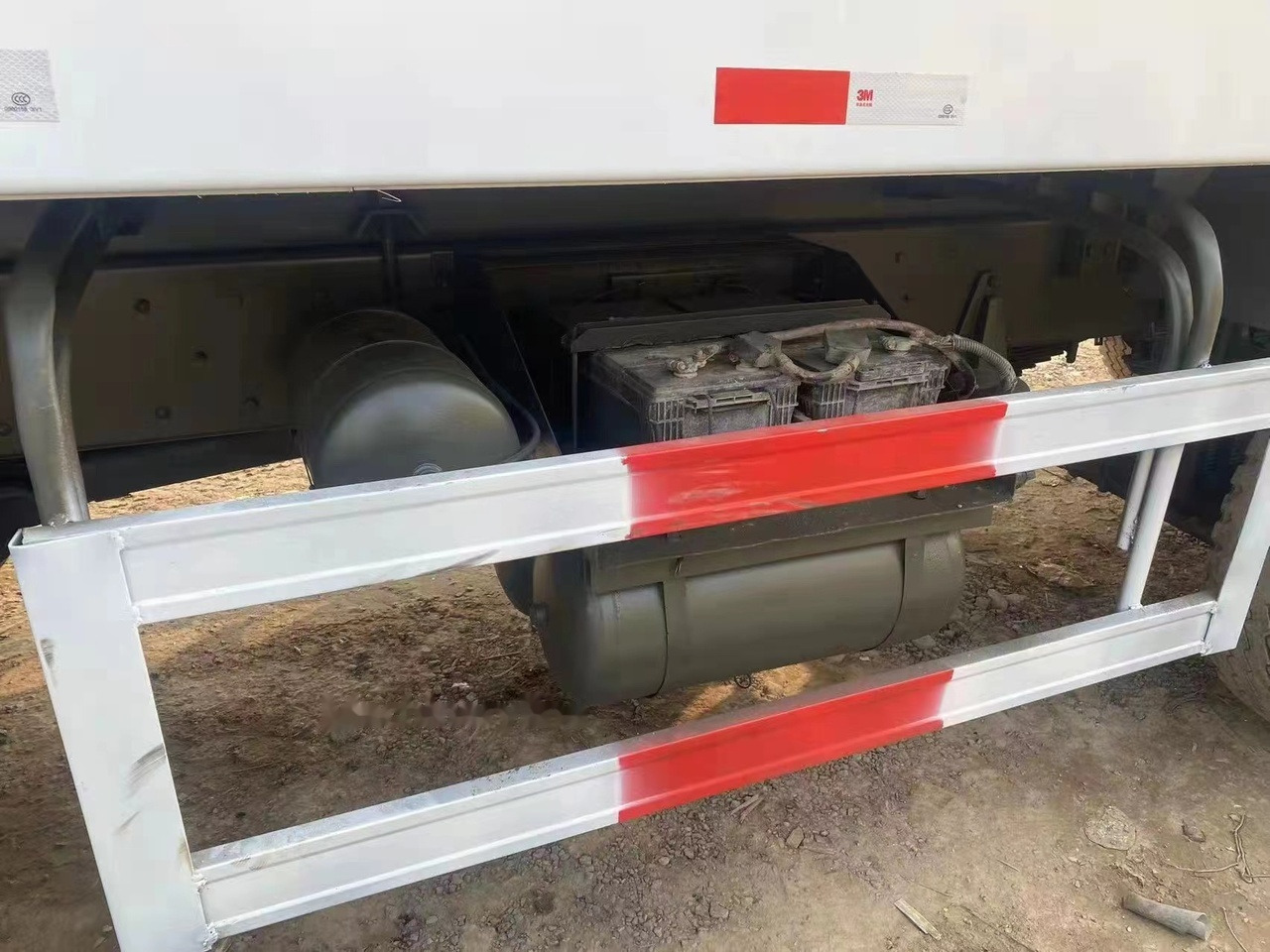 SINOTRUK HOWO 371 Tipper truck - Xe ben: hình 5 SINOTRUK HOWO 371 Tipper truck - Xe ben: hình 5