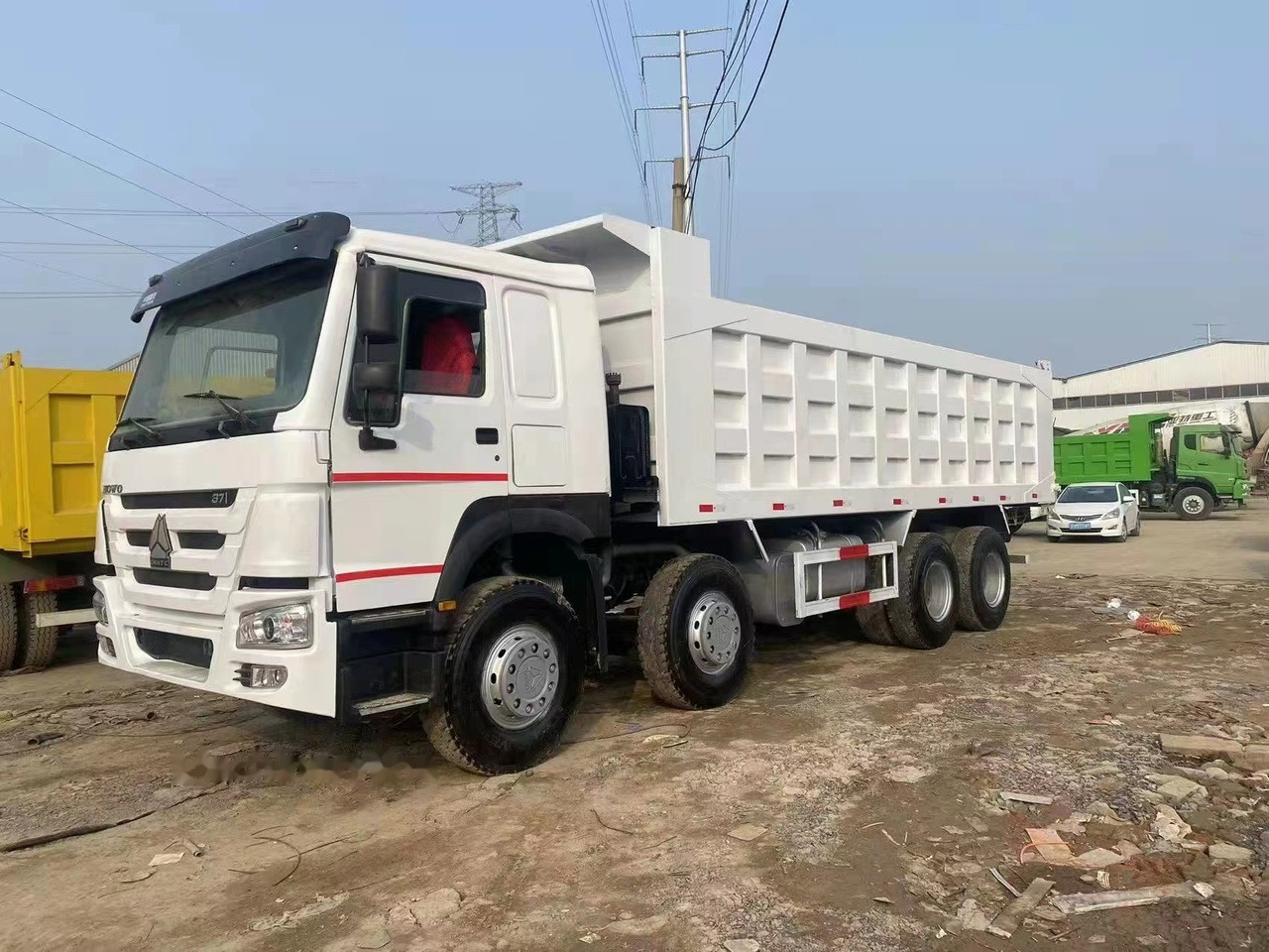 SINOTRUK HOWO 371 Tipper truck - Xe ben: hình 2 SINOTRUK HOWO 371 Tipper truck - Xe ben: hình 2